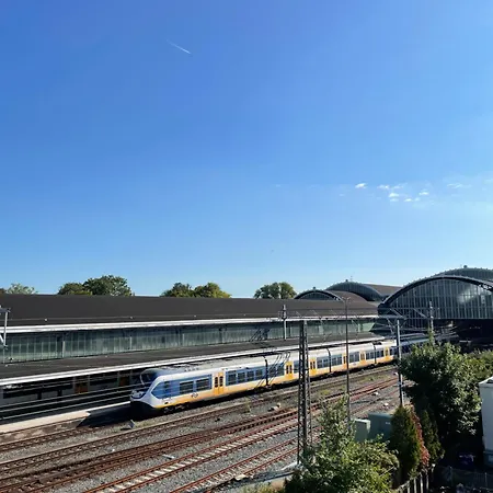 City View Center - Train Station 하를렘
